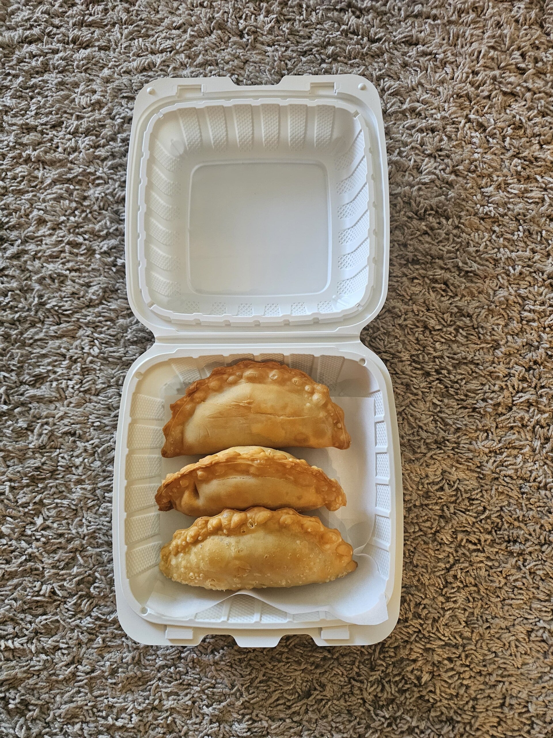 Empanadas Argentinas de Espinacas y Queso