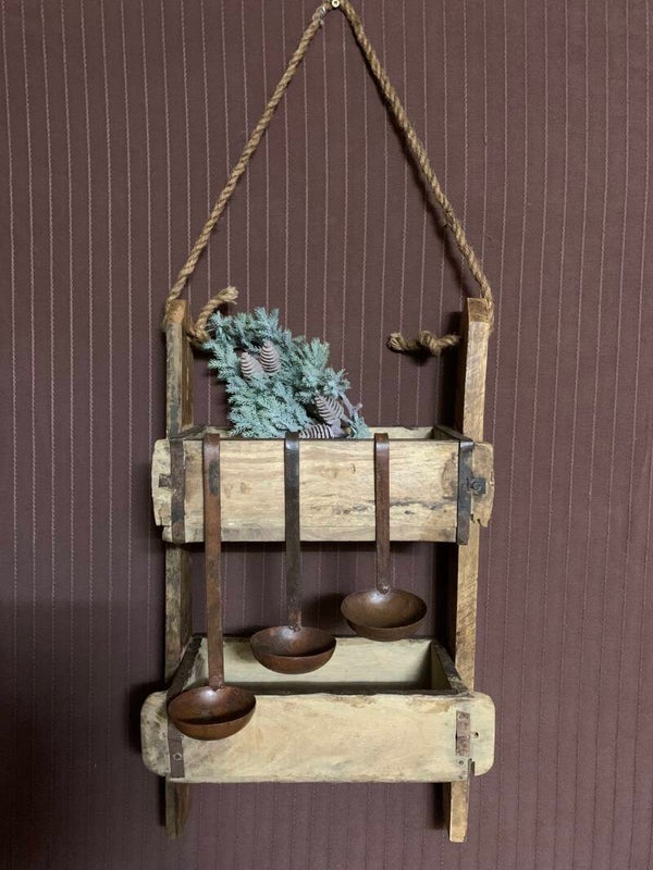 Wandrek van oude steenmallen