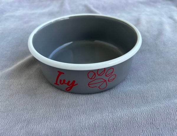 Personalisierbare Emaille-Näpfe für Haustiere