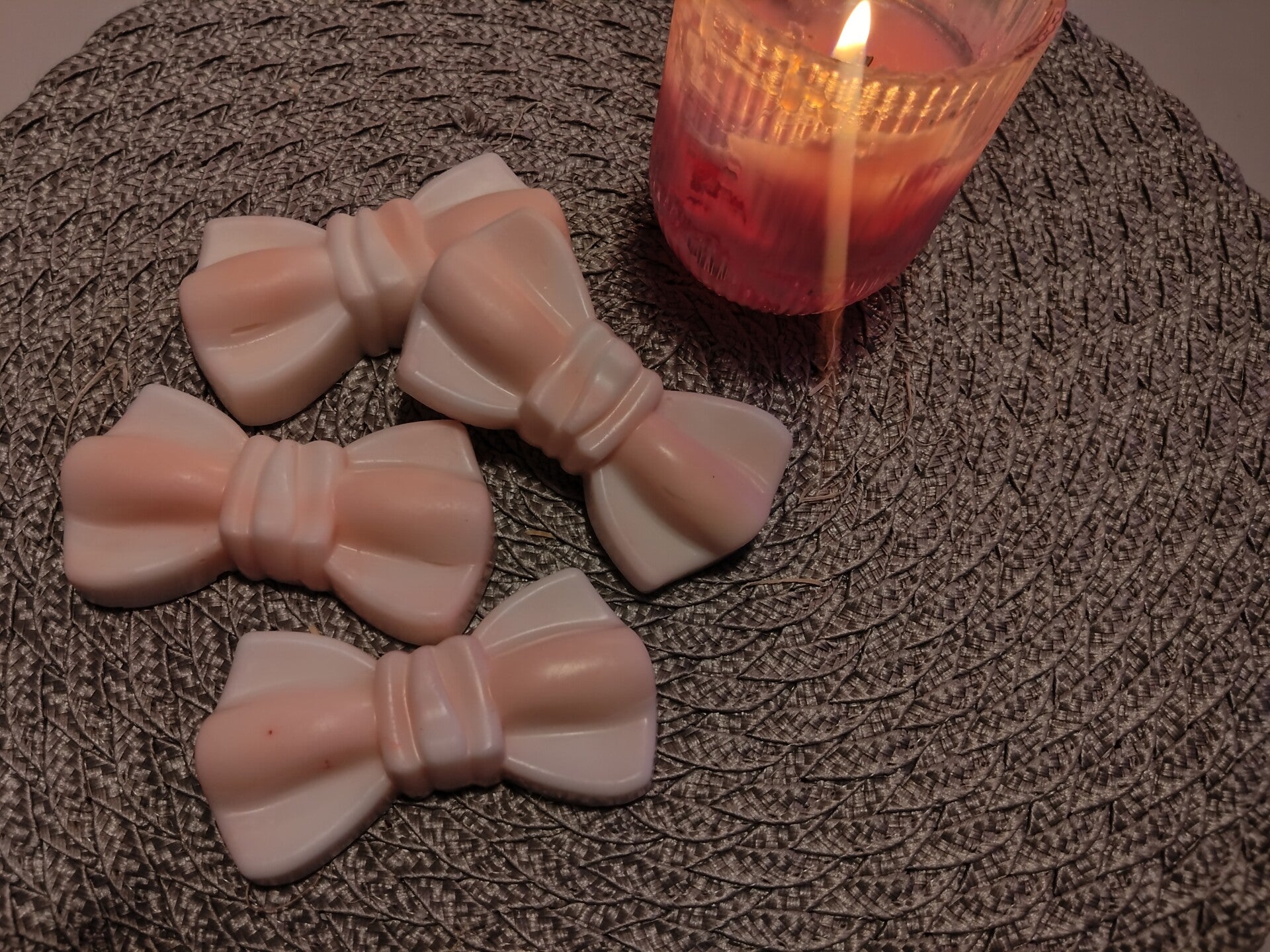 Sheavõi seep "Lipsuke"