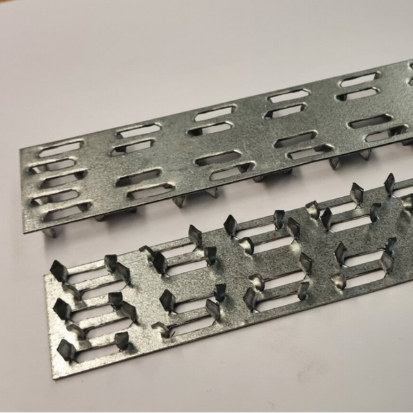 KRAMPLAAT G35 VERZINKT T.B.V. STEIGERPLANKEN 3.5 X 17.5 CM, afname per 18000 stuks