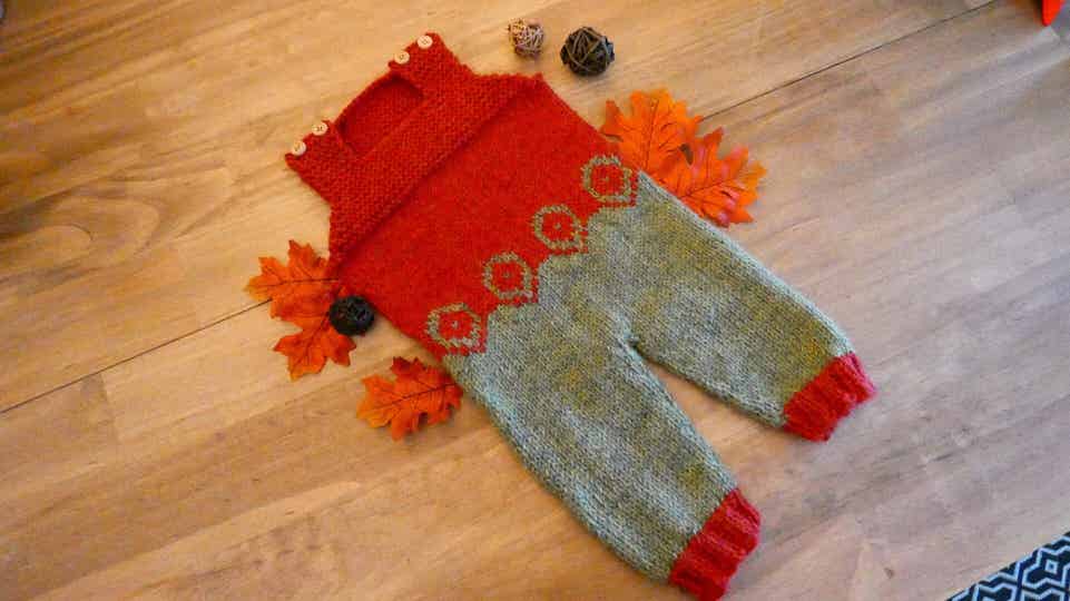 La combinaison de lutin pour bébé 0/3 mois