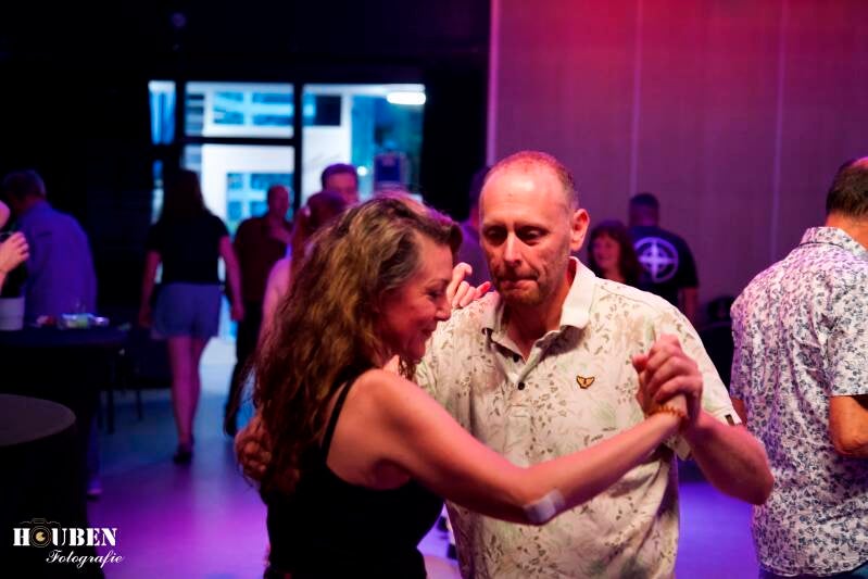 houbenfotografie-salsa-avond07_watermark-standard-aretnm.jpg