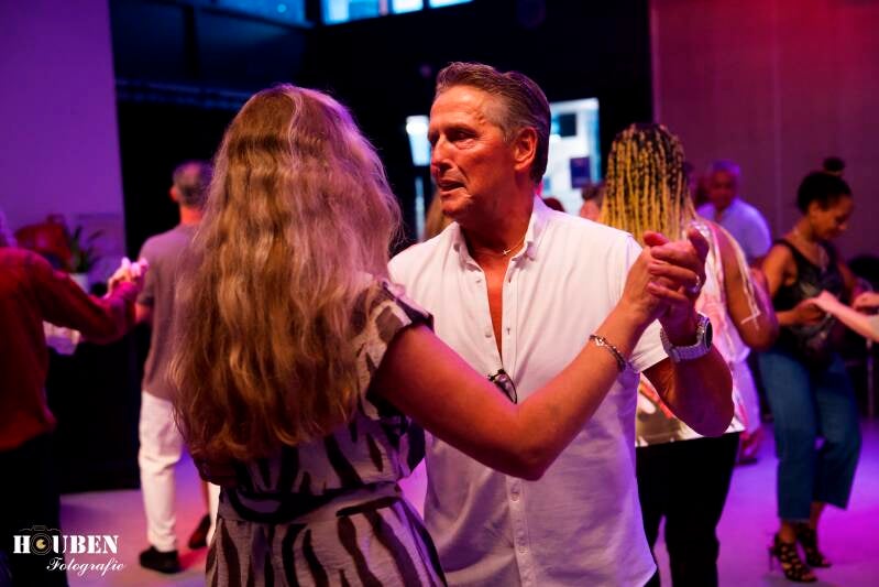 houbenfotografie-salsa-avond11_watermark-standard-xdm6qw.jpg