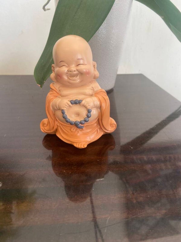 statue rieur
