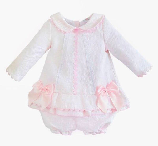 Bow Frill Outfit