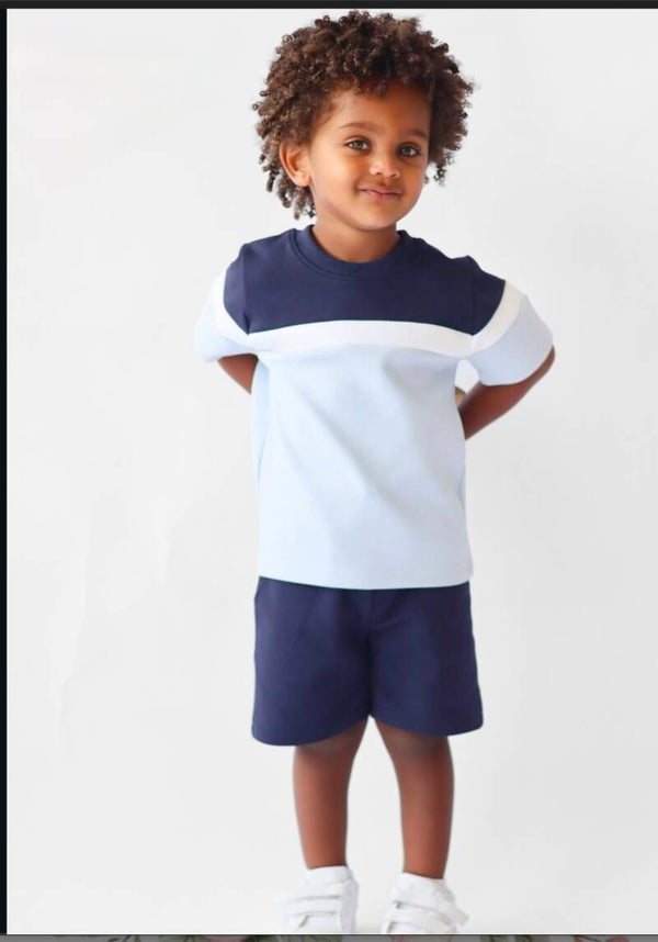 Hk Laiton Shorts Outfit