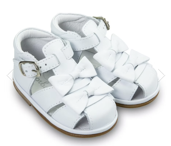 Borboleta Dina Leather Sandals