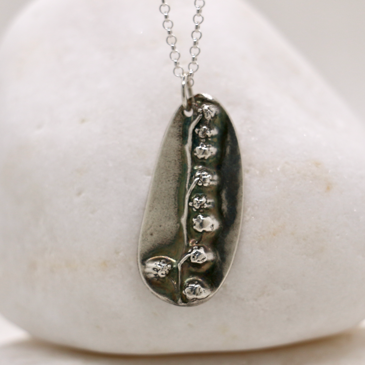 Oak leaf dangly earrings 