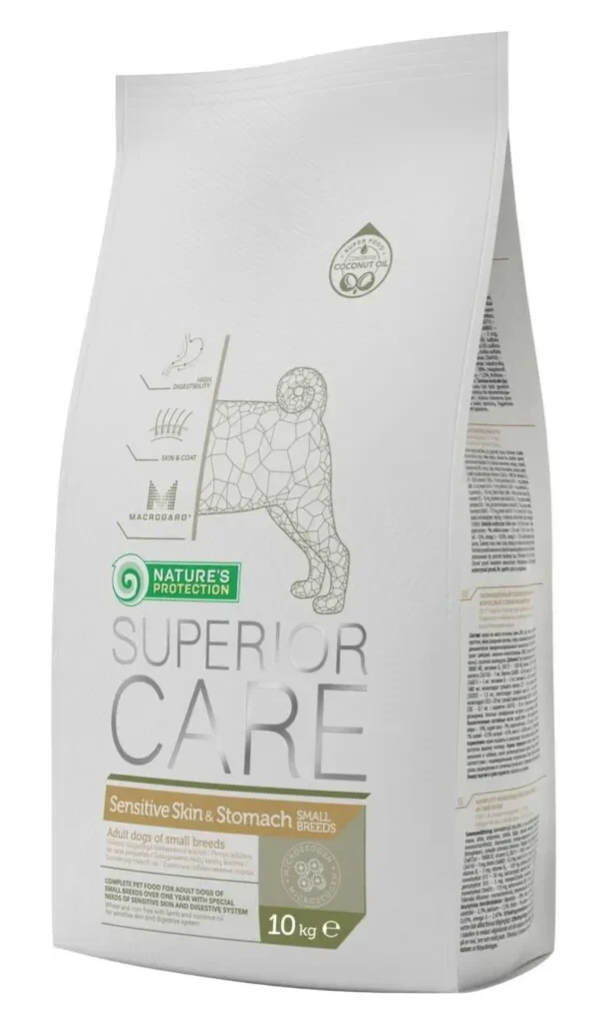 Dry food for adult dogs of small breeds with sensitive skin and stomach, with lamb
