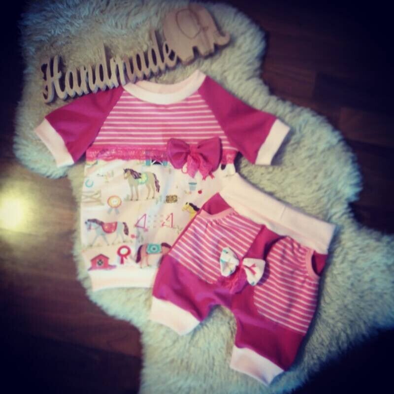 💚 Mädchen Pferde Set Shirt und Shorty Gr. 80 86