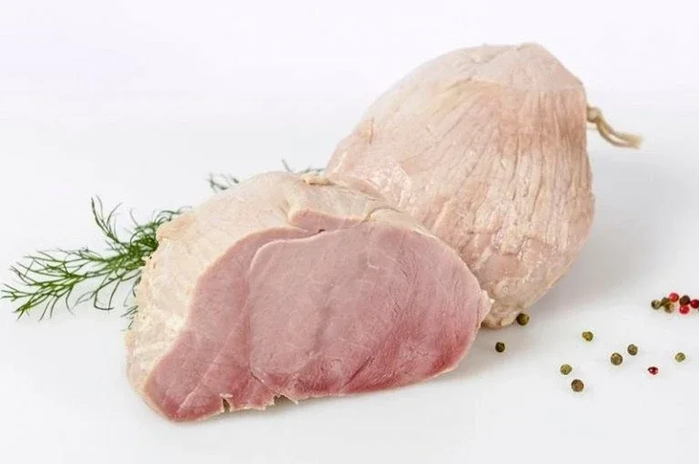 SZYNKA NA PARZE 1 KG / 31,79