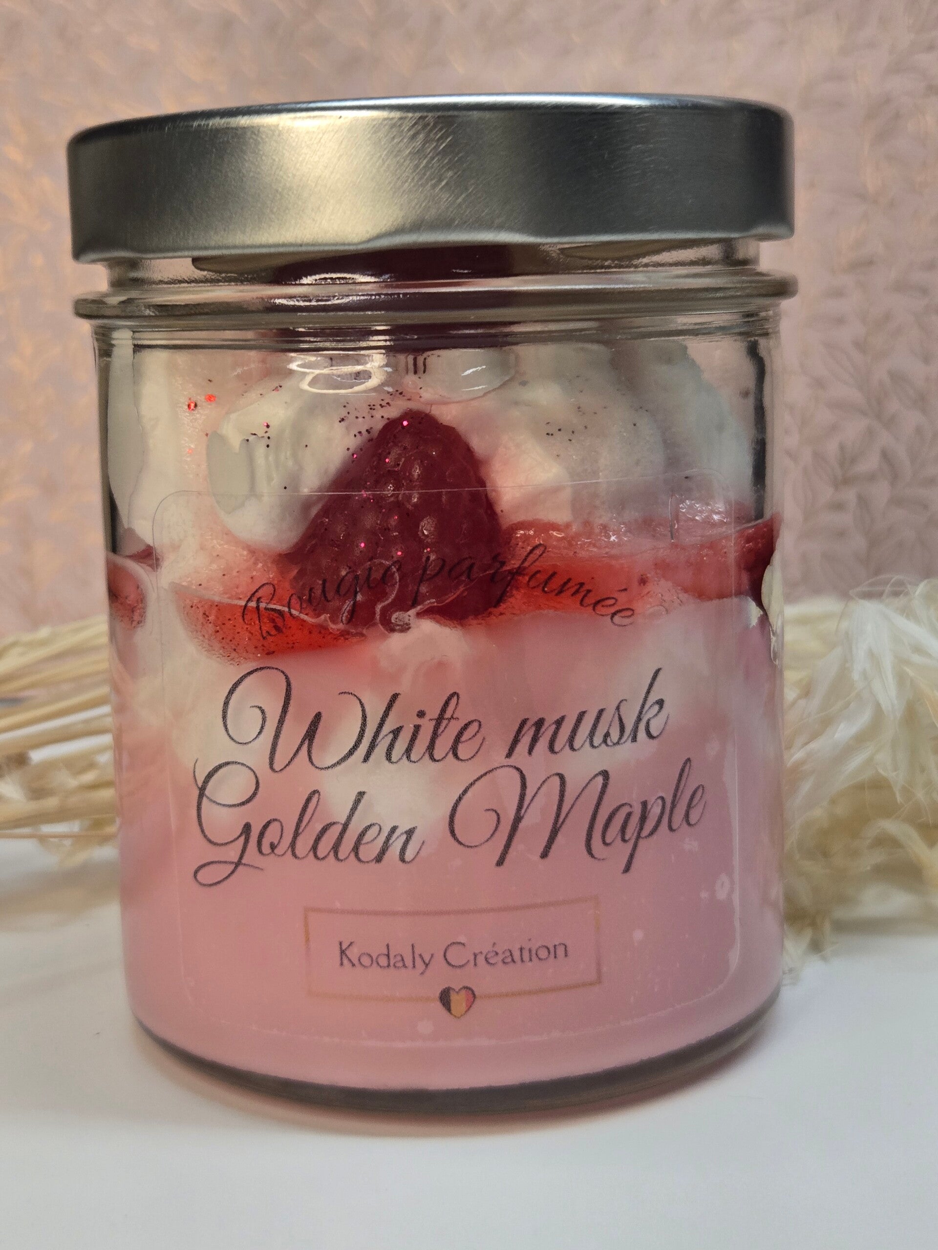 Bougie chantilly trompe l'œil Fraise 225 gr