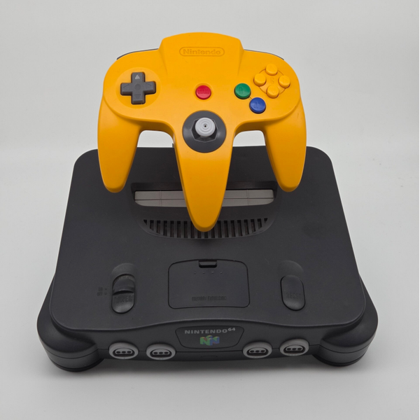 N64 met Controller Geel
