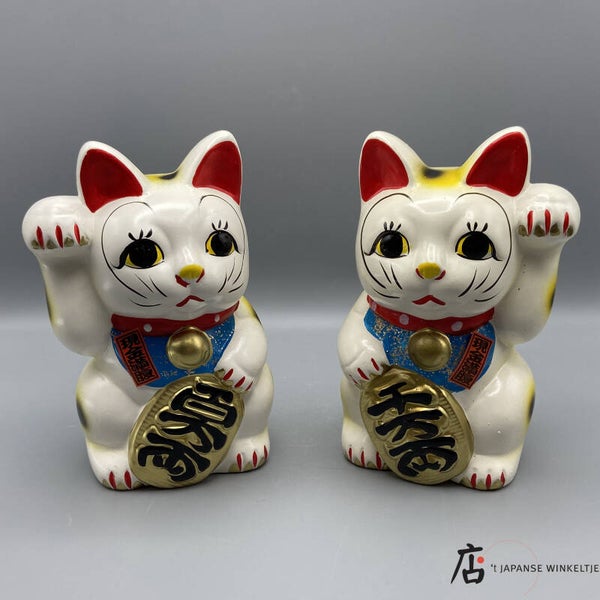 Spaarpot Maneki neko 18 cm hoog, linkerpoot of rechterpoot (K-Kigu11-101 A / B)