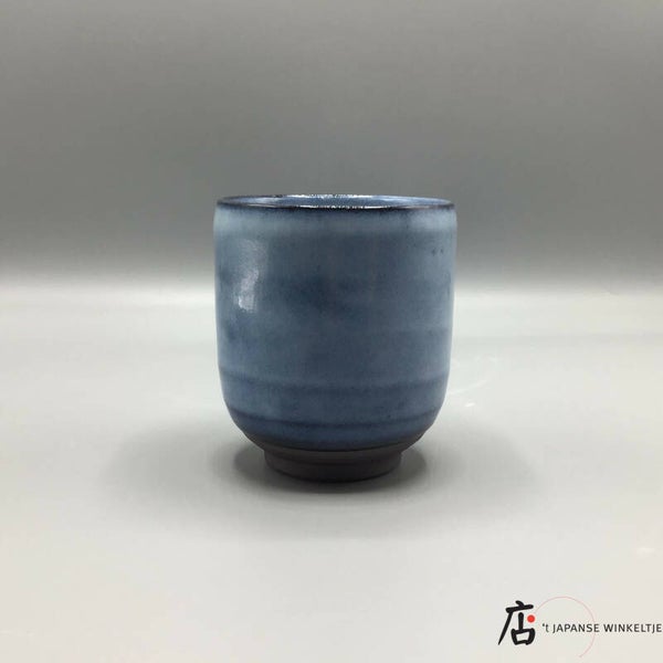 Yunomi (湯呑) theekop blauw Ø 8 cm 9.5 cm hoog (K-Touga18-14)