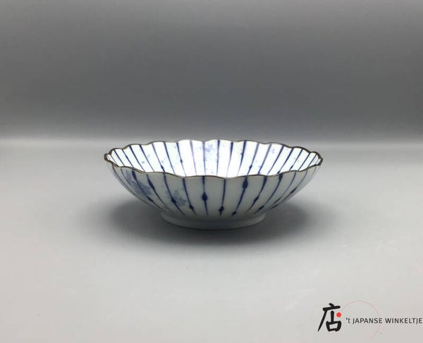 Schaaltje bloemvorm (K-Kigu-22-64)