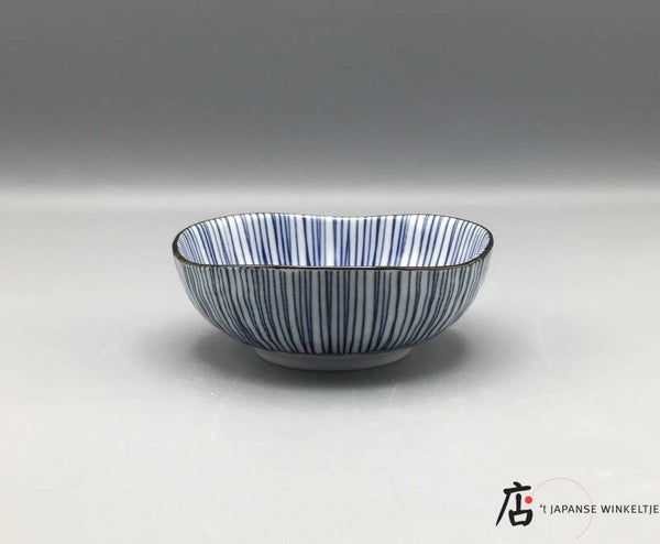 Kobachi / kommetje blauw en wit fijn gestreept (K-Kigu22-101)