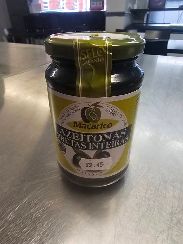 Azeitonas pretas inteiras