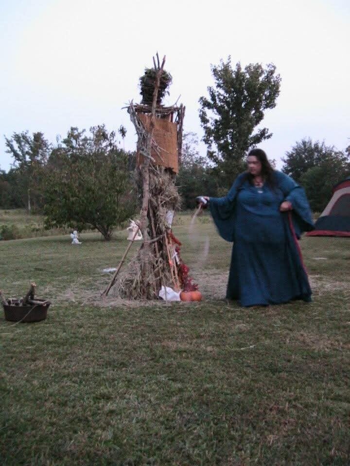 Sealing the Wickerman with salt.