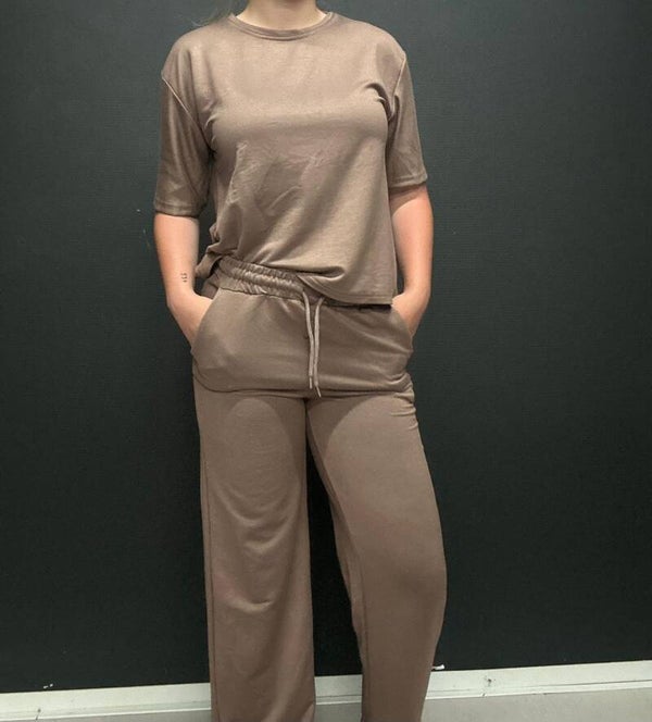 set brown