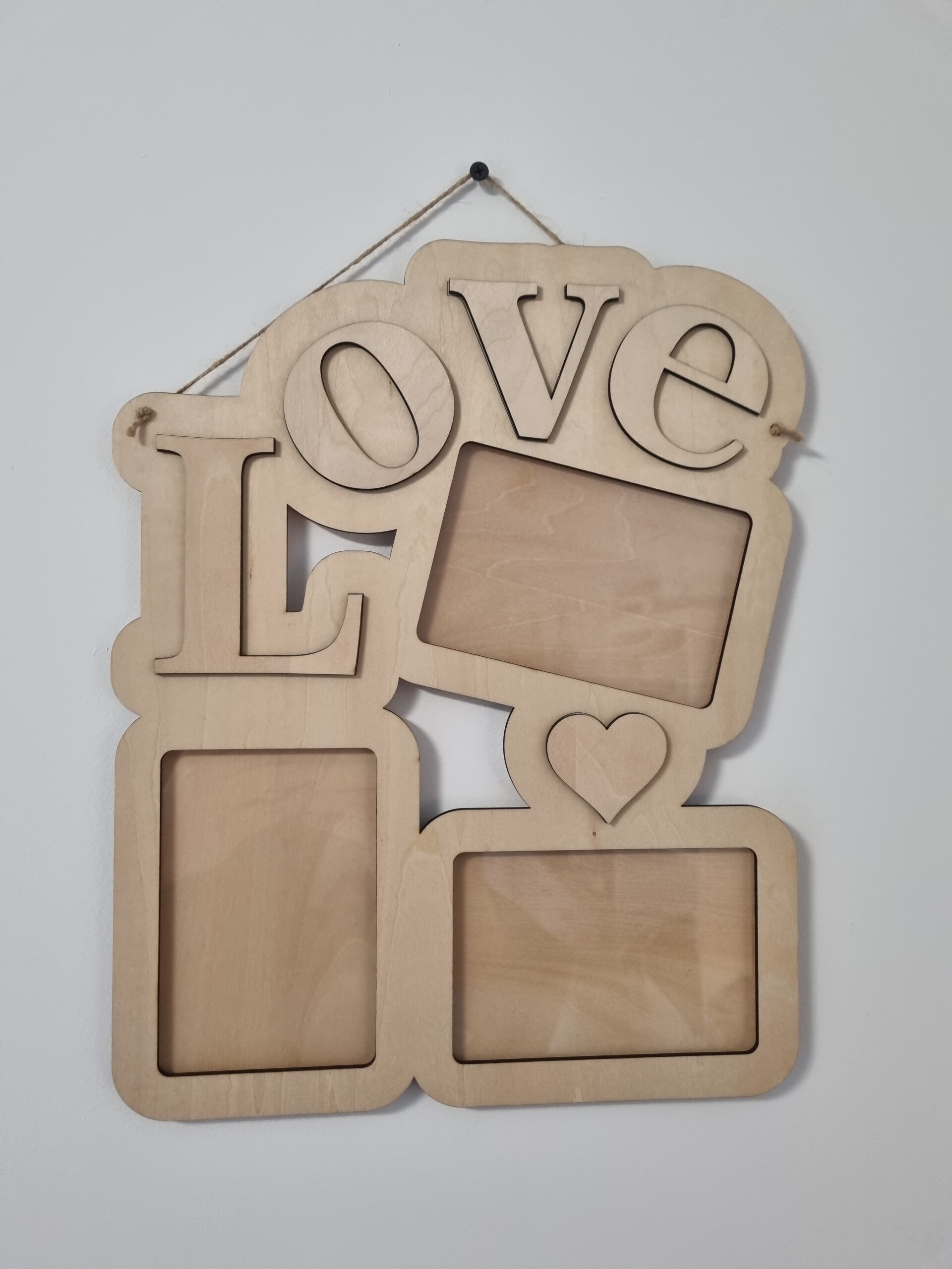 Cadre Photo Mural “LOVE” – 3 Photos