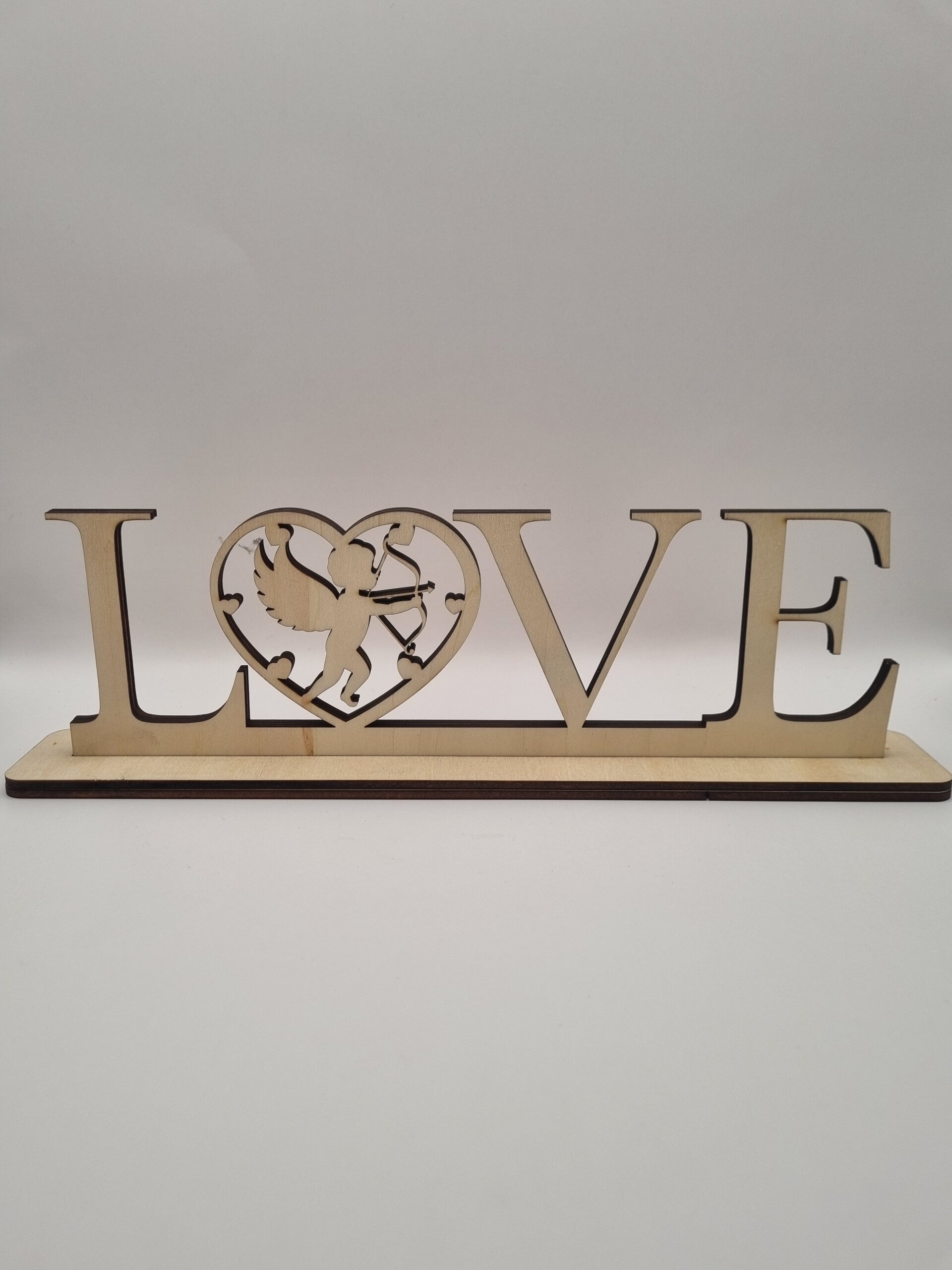 Décoration LOVE en Bois avec Cœur & Cupidon