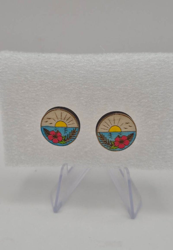 Boucles d'oreilles puces en bois gravé