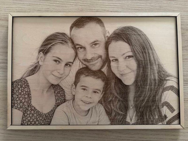 Portrait de famille personnalisé – Tableau bois 39 × 26 cm