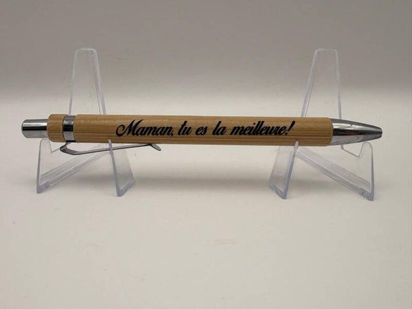 Stylo en bambou gravé – Cadeau personnalisé original