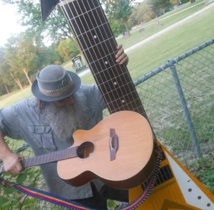 Smilewhorthy Mace Hathaway