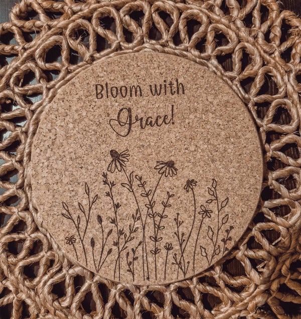 Bloom with Grace Pfannenuntersetzer