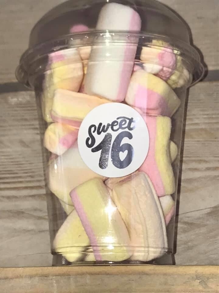 Traktatie beker met Inhoudt