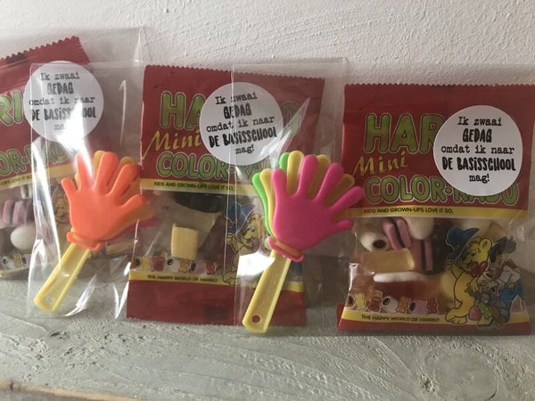 Traktatie met klapper handjes