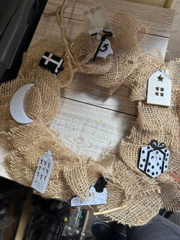 Sinterklaas krans zwart / wit