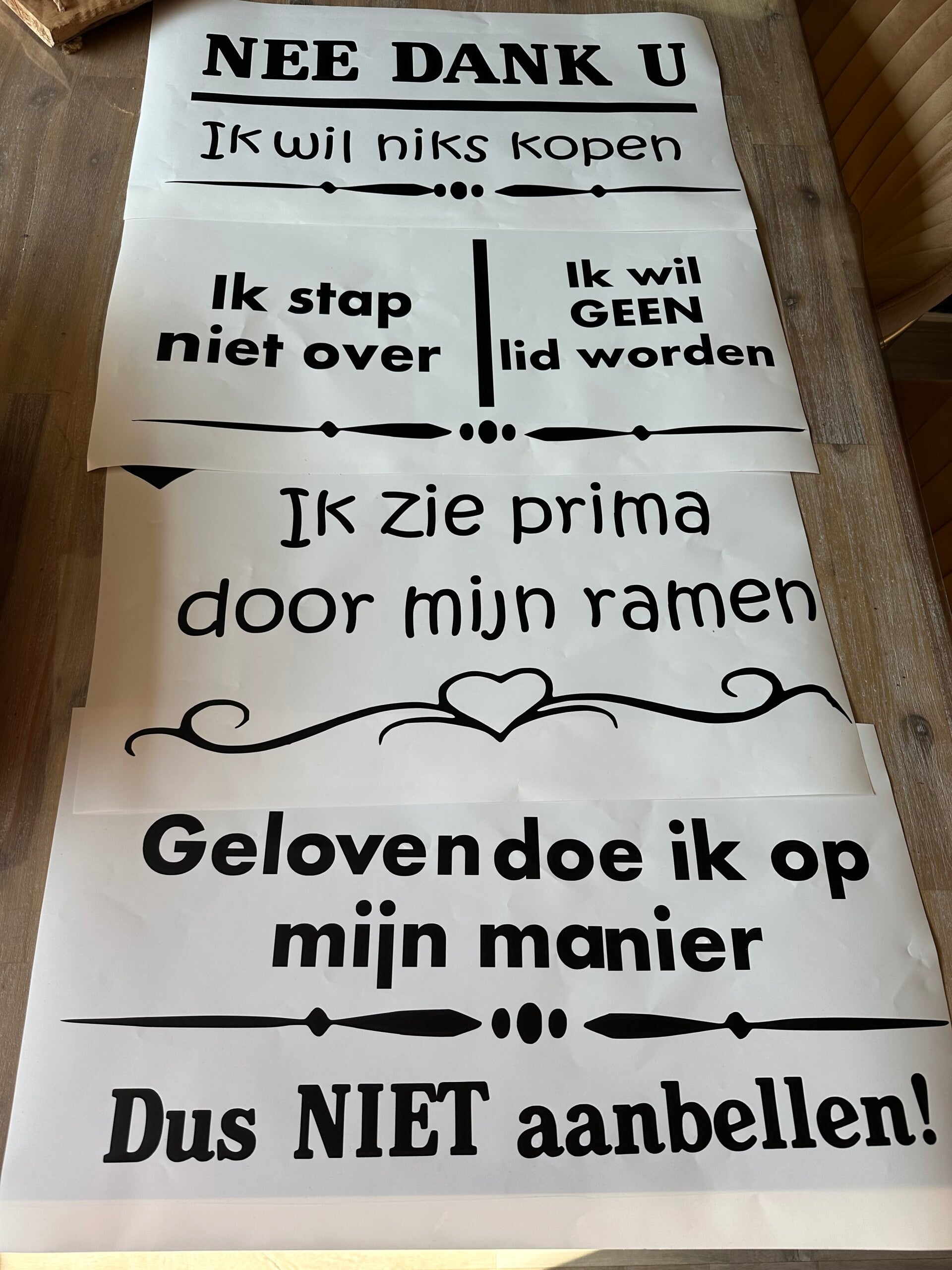 Nee dank u sticker