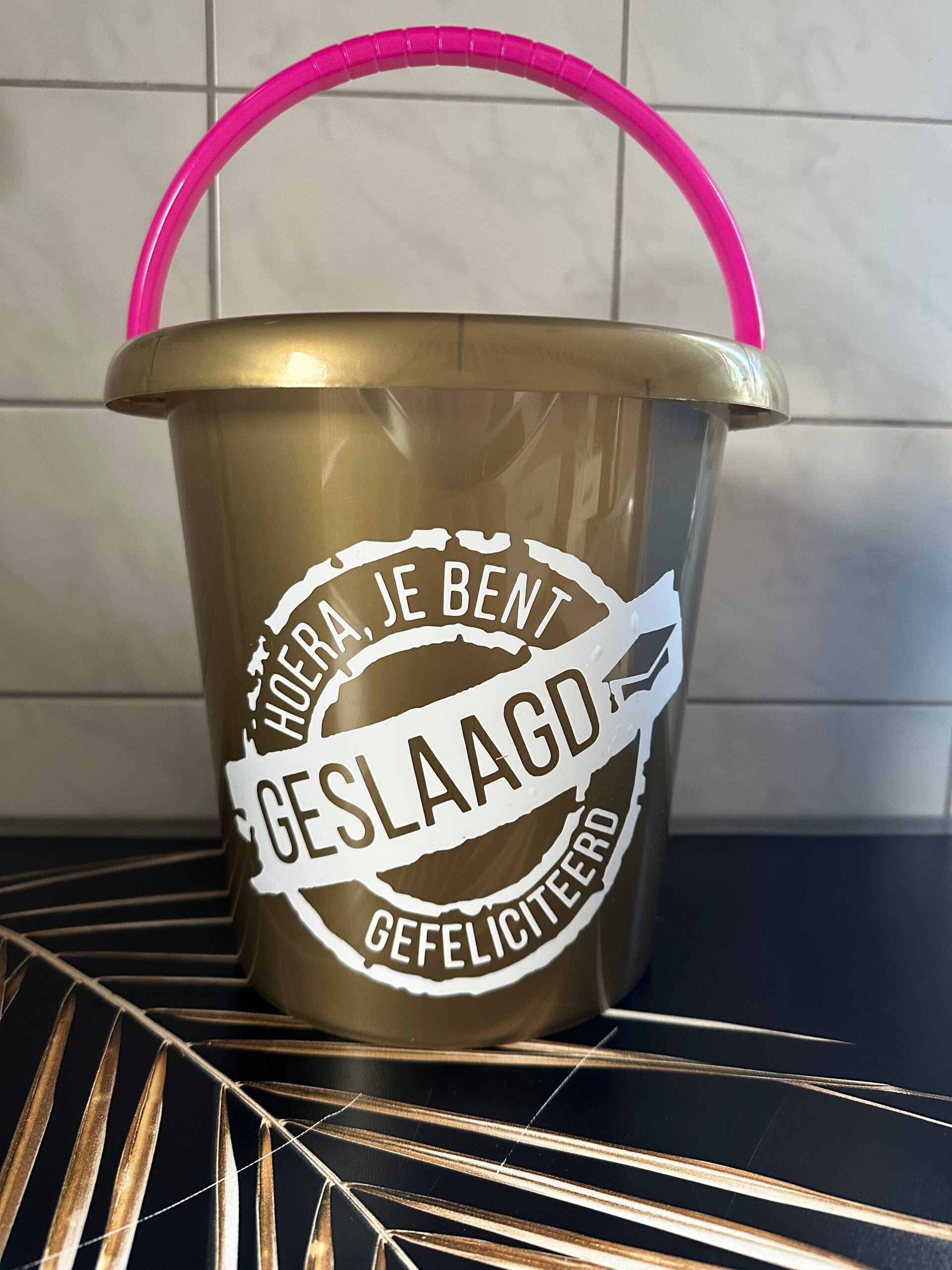 Hoera geslaagd emmer (klein)