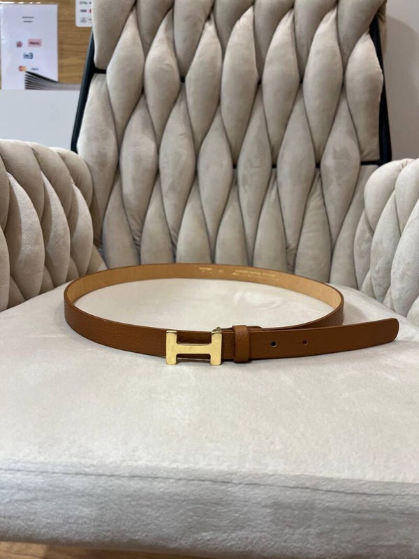 Riem Camel met kleine gouden sluiting
