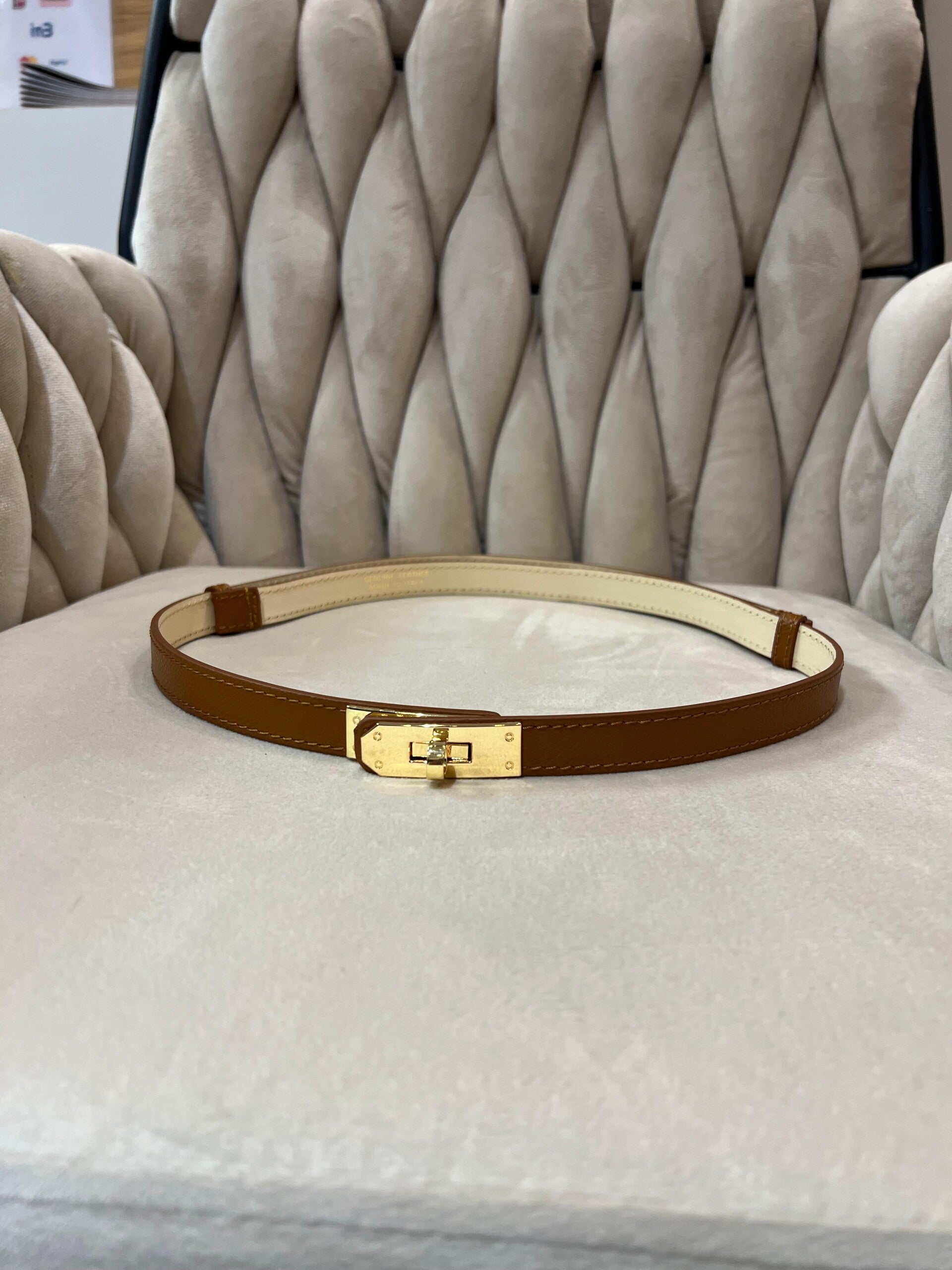 Riem Camel met gouden sluiting
