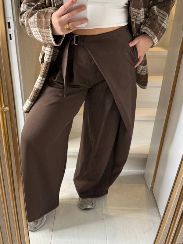883 Pantalon met overslag / flap Bruin