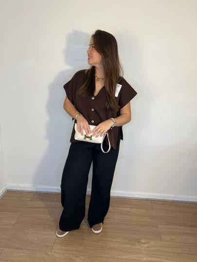 829 Gebreide top met strikken Bruin