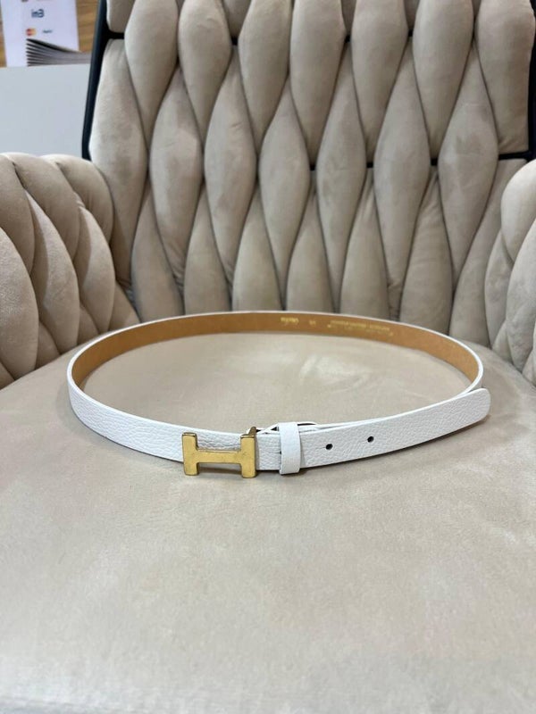 Riem wit met kleine gouden sluiting