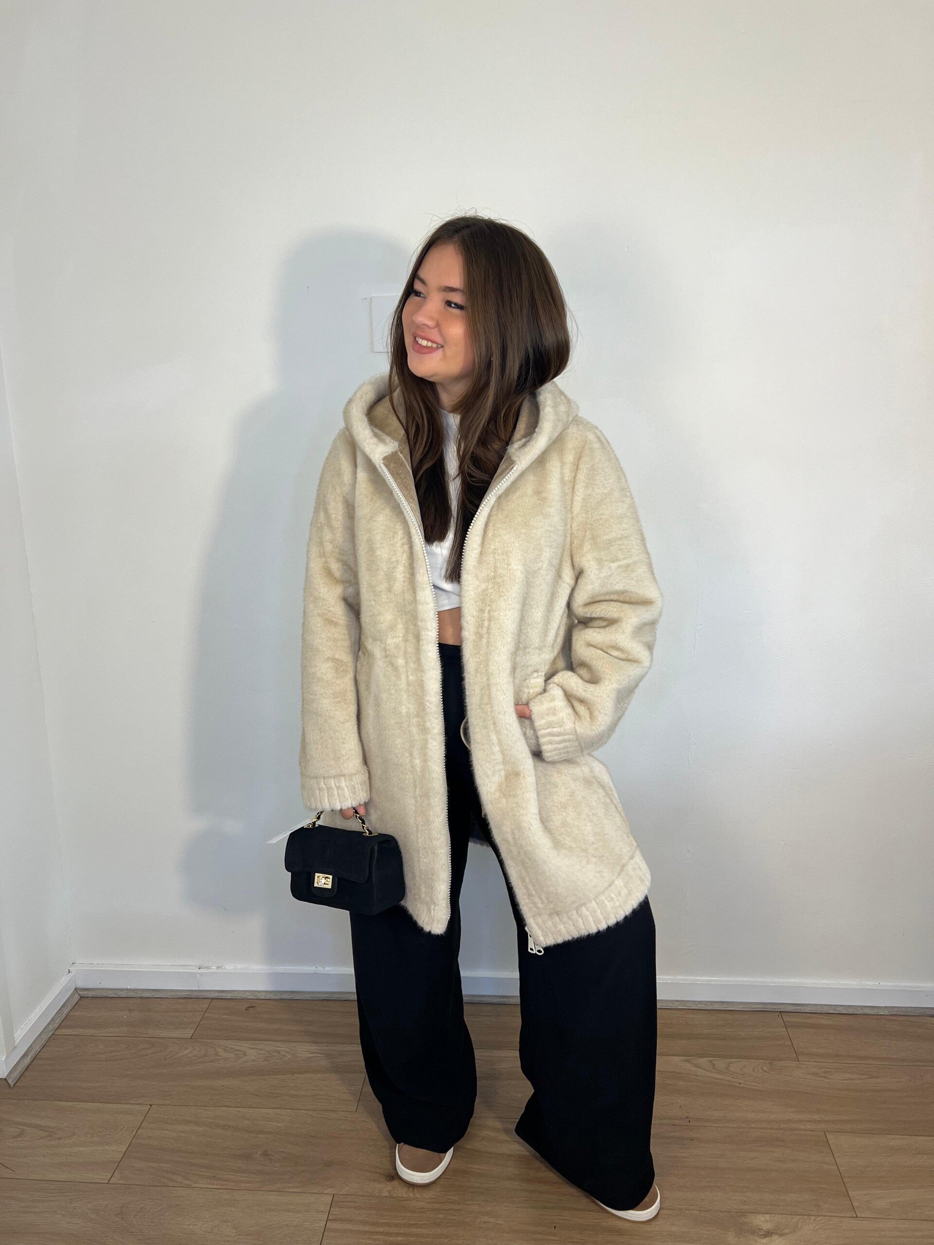 671 Bontjas met capuchon