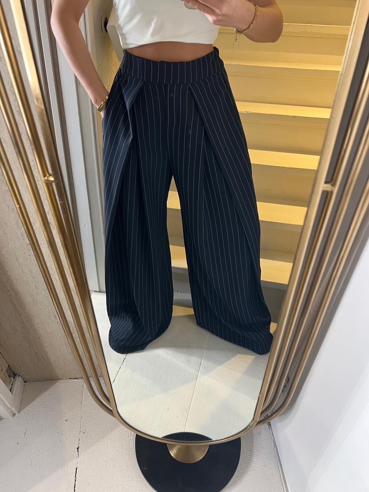 2633 Vera Donkerblauwe pantalon met plooien krijtstreep