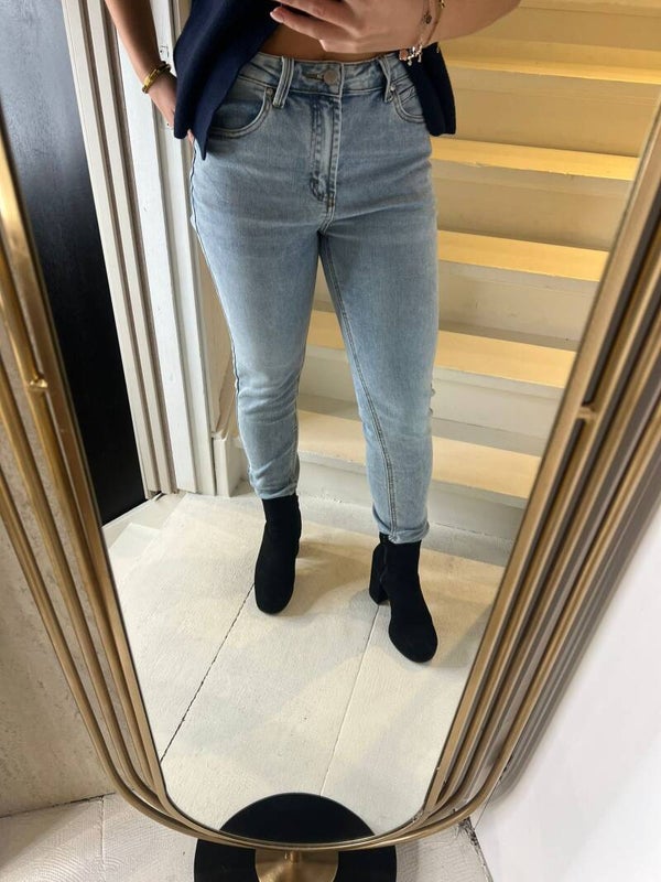 64 lichte spijkerbroek