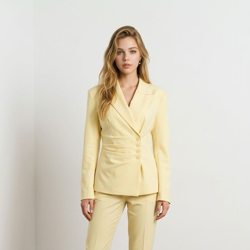 26119 Chloe Getailleerde blazer geel