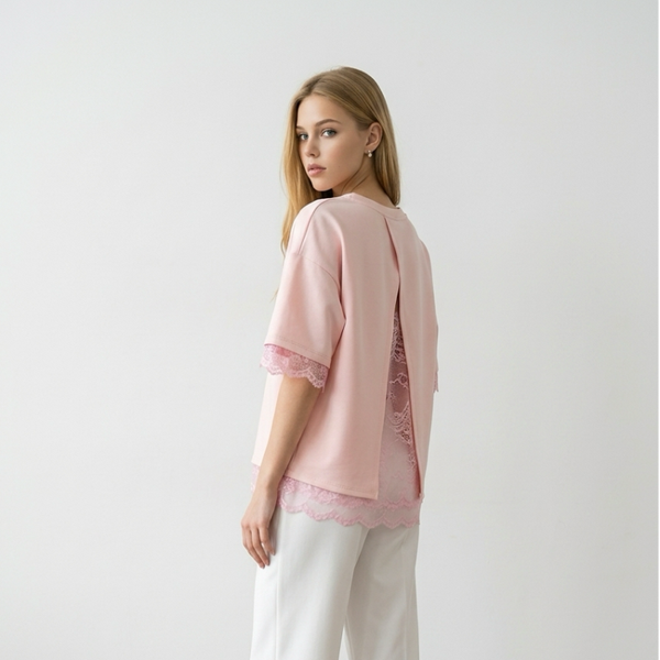 26164 Top met kant detail Roze