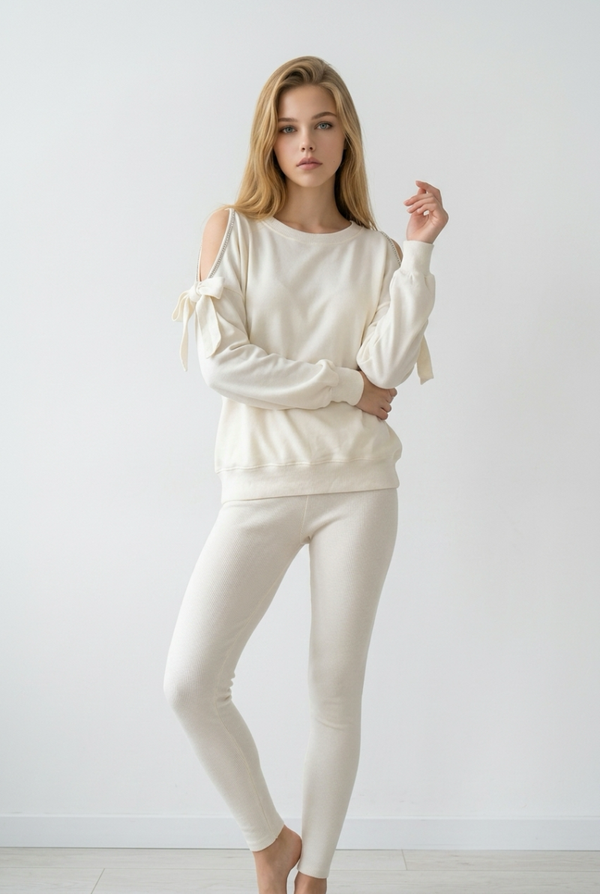 26187 Suze joggingsuit Wit one-size