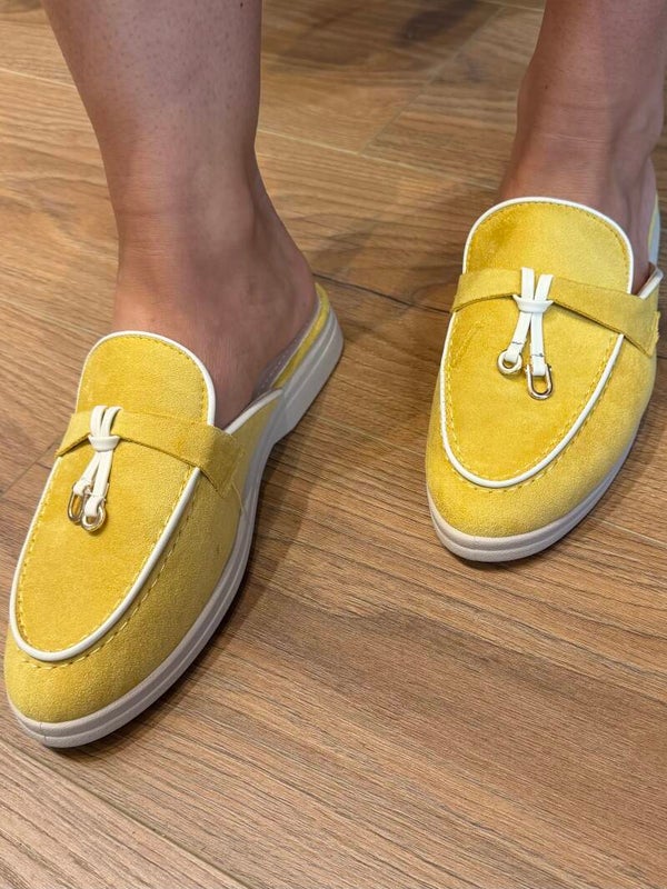 Instappers met luxe suede-look Geel