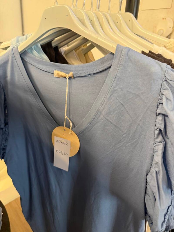 26262 Lina Top Lichtblauw